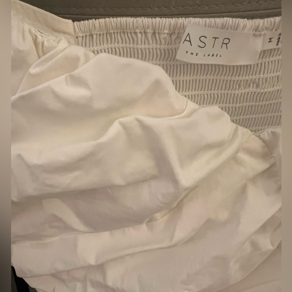 ASTR Ruched Bodysuit - Picture 2 of 5